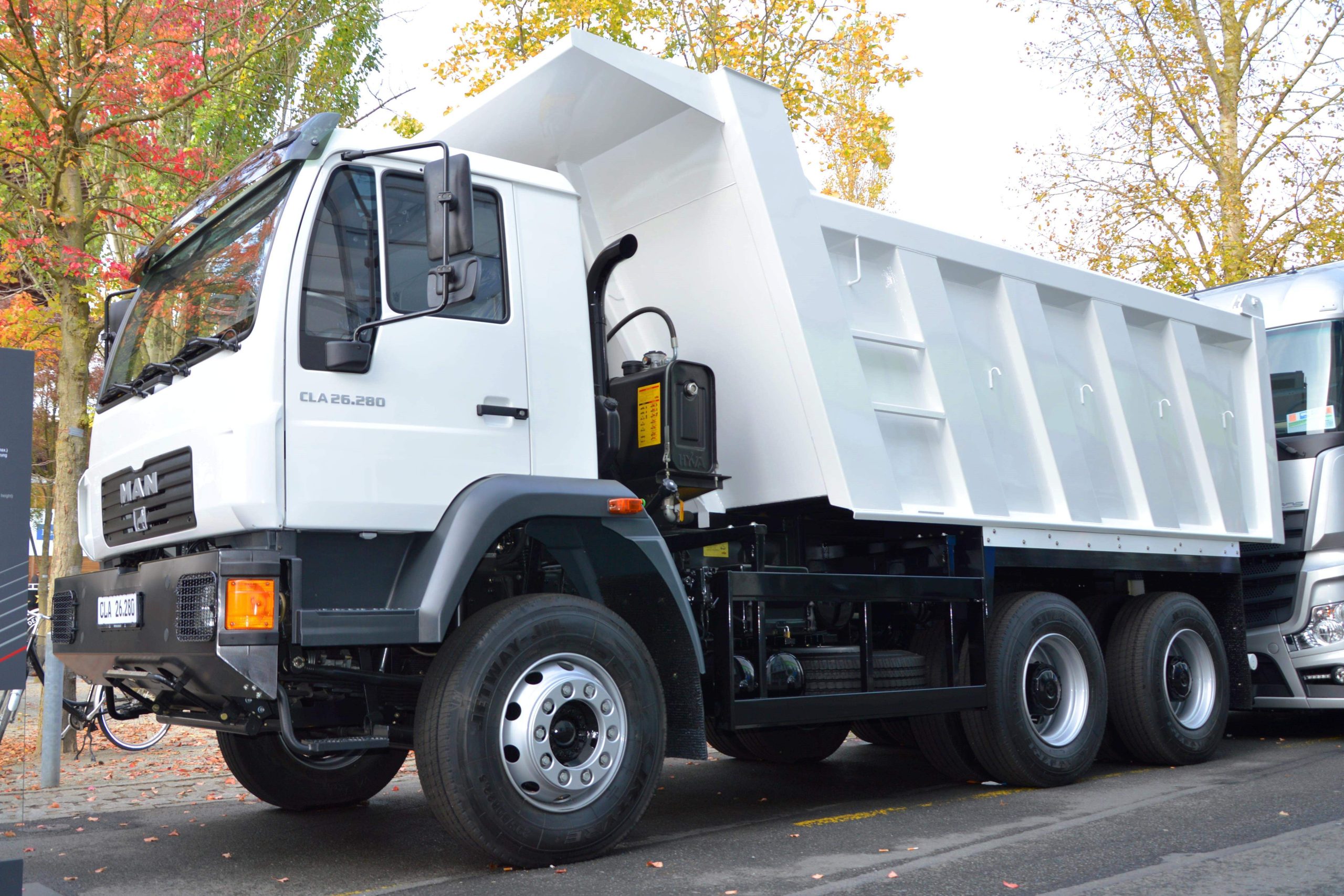 camiones 6x4 con grúa: características