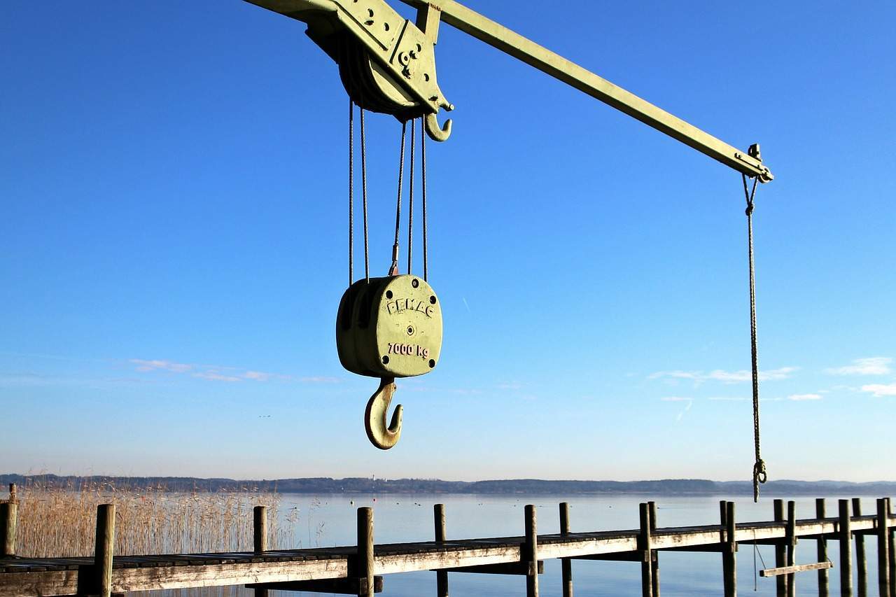 alquiler grúa obra